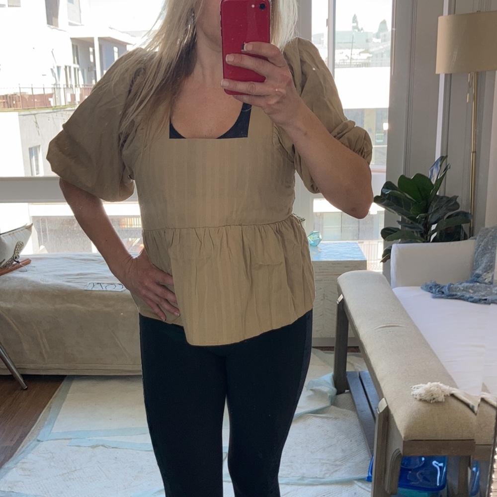 π Fun Khaki Topπ - Picture 6 of 6